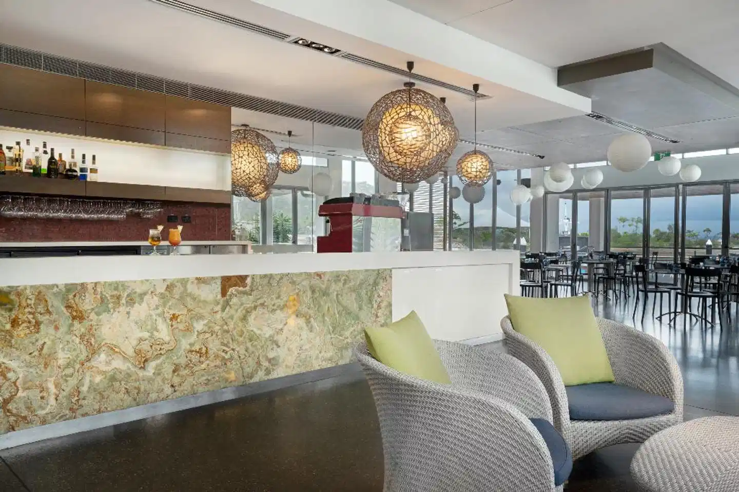 Peppers Blue on Blue Resort Magnetic Island Bar