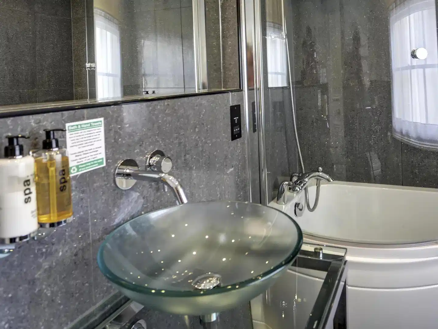 Best Western Henbury Lodge Badezimmer