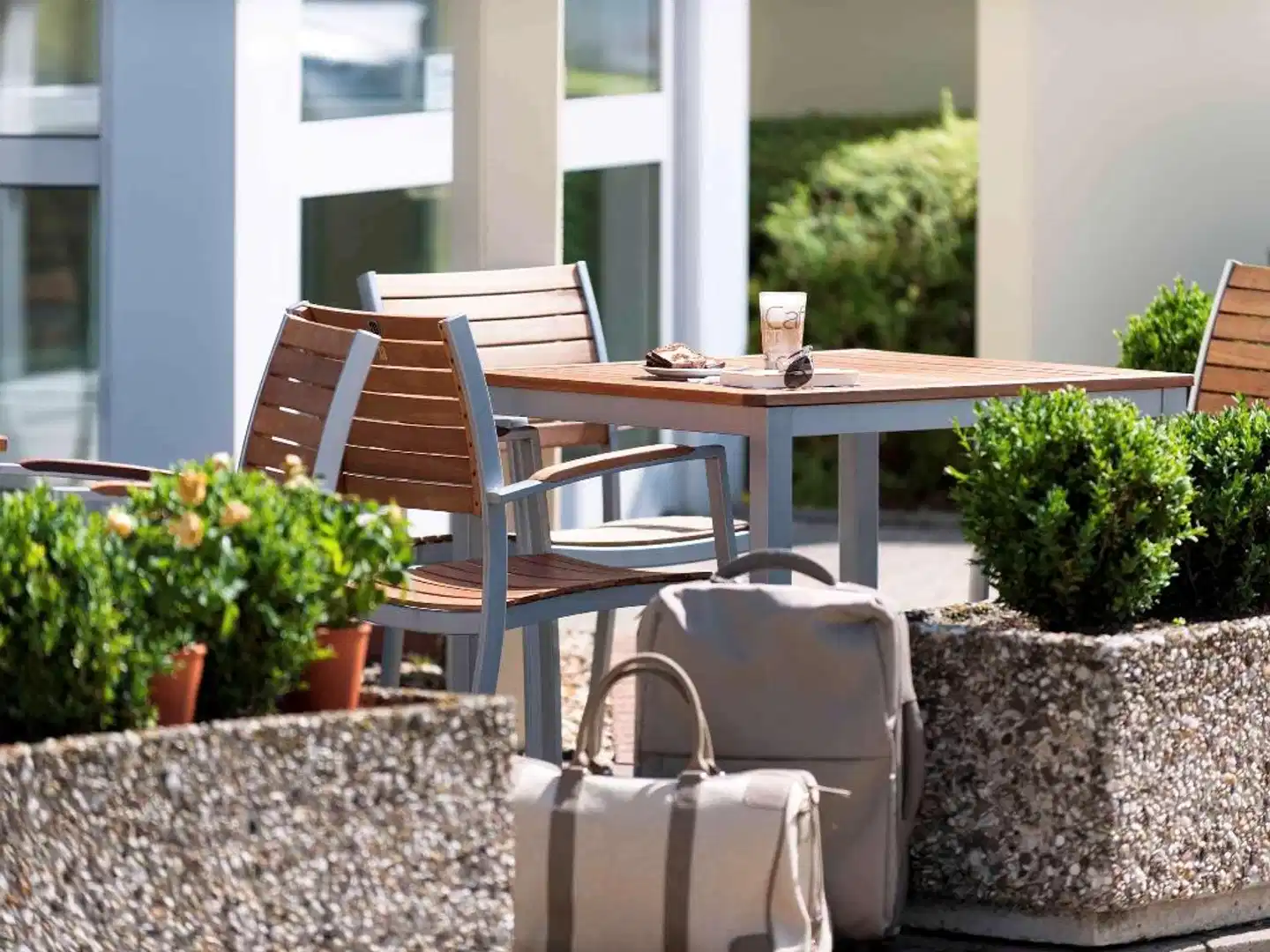 ibis Koeln Frechen Terrasse