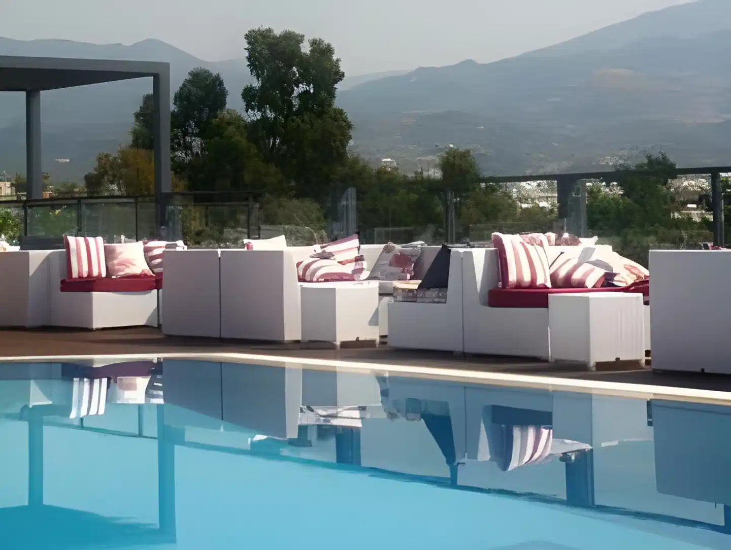 Elektra Hotel & Spa Pool