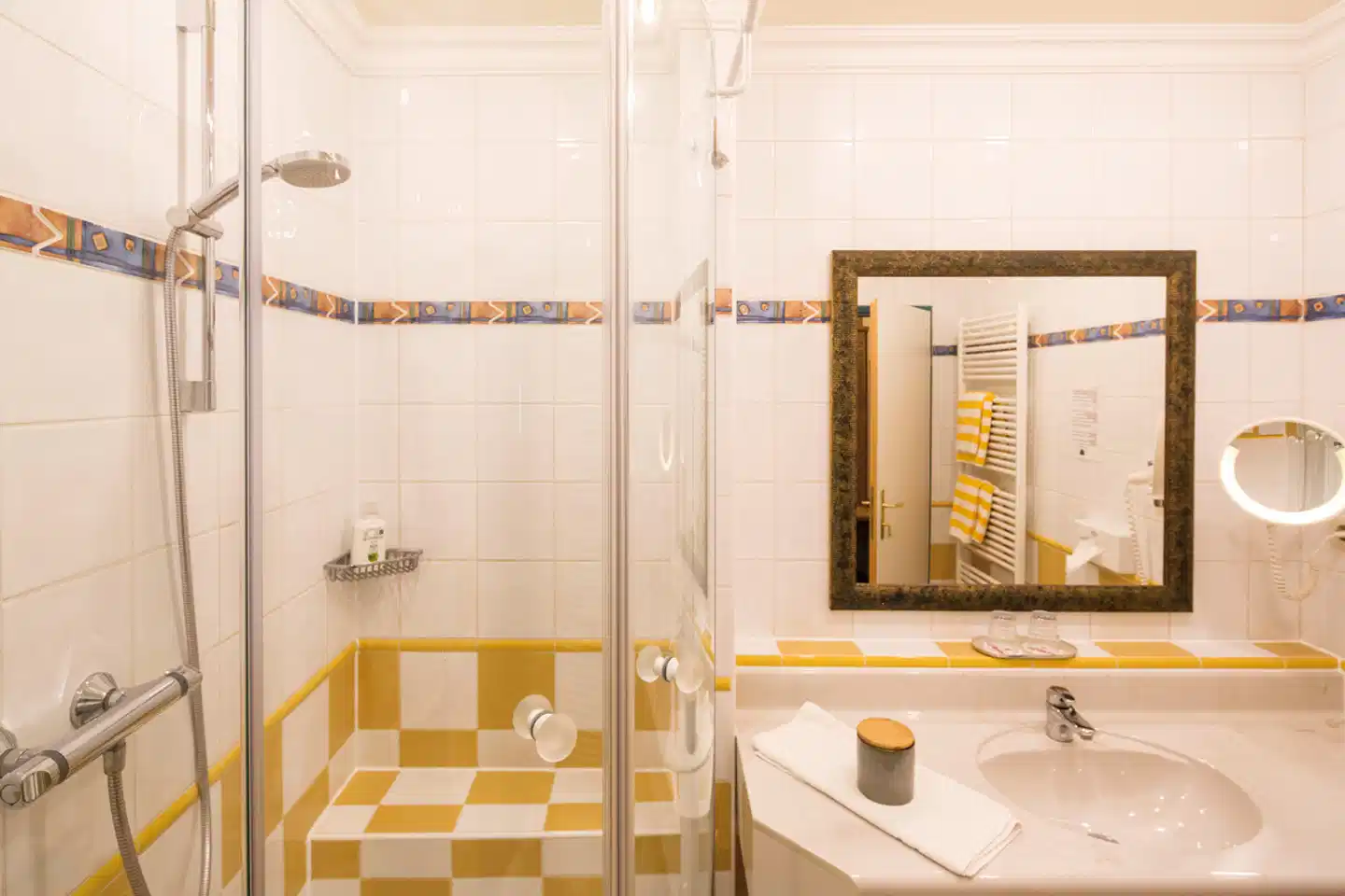 Zum Schwarzen Bären Badezimmer