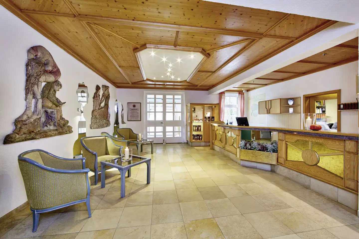 Hotel & Restaurant Linderhof Lobby