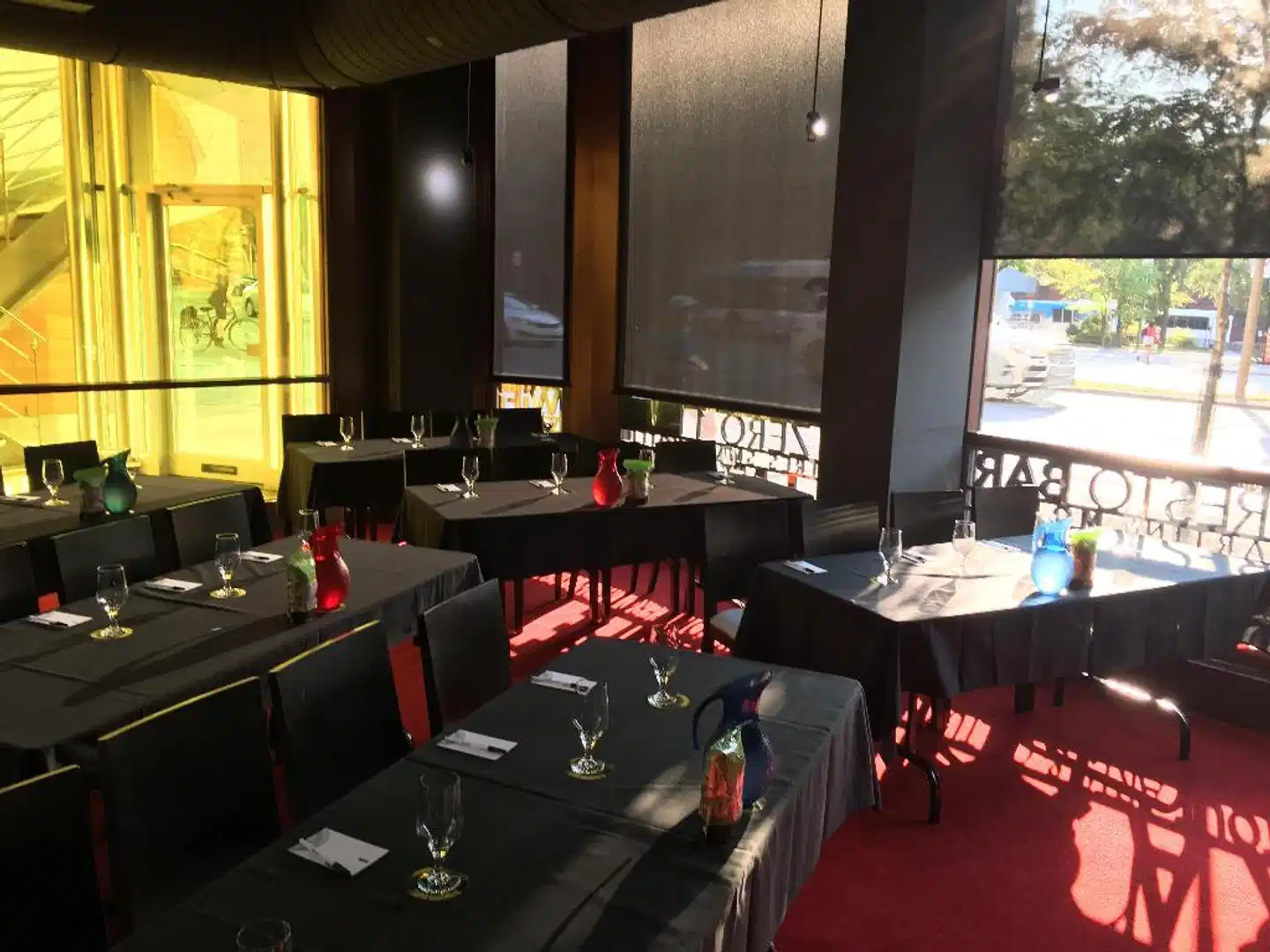 Zero 1 Montreal Restaurant