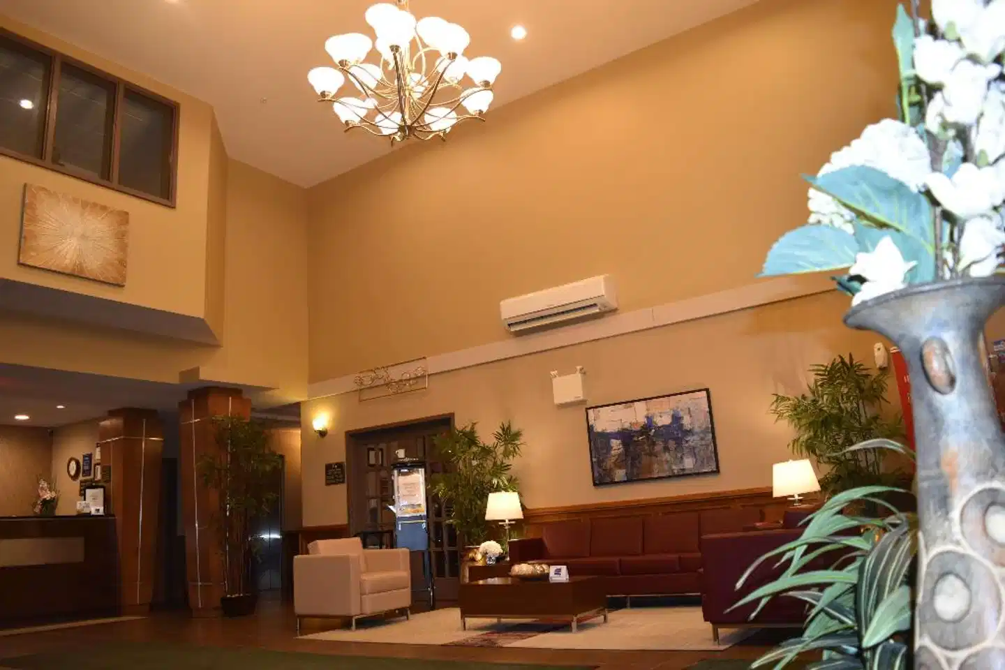 Best Western Plus Saint John Hotel & Suites Lobby