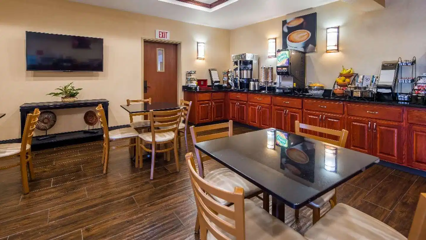 Best Western Providence/Seekonk Bar