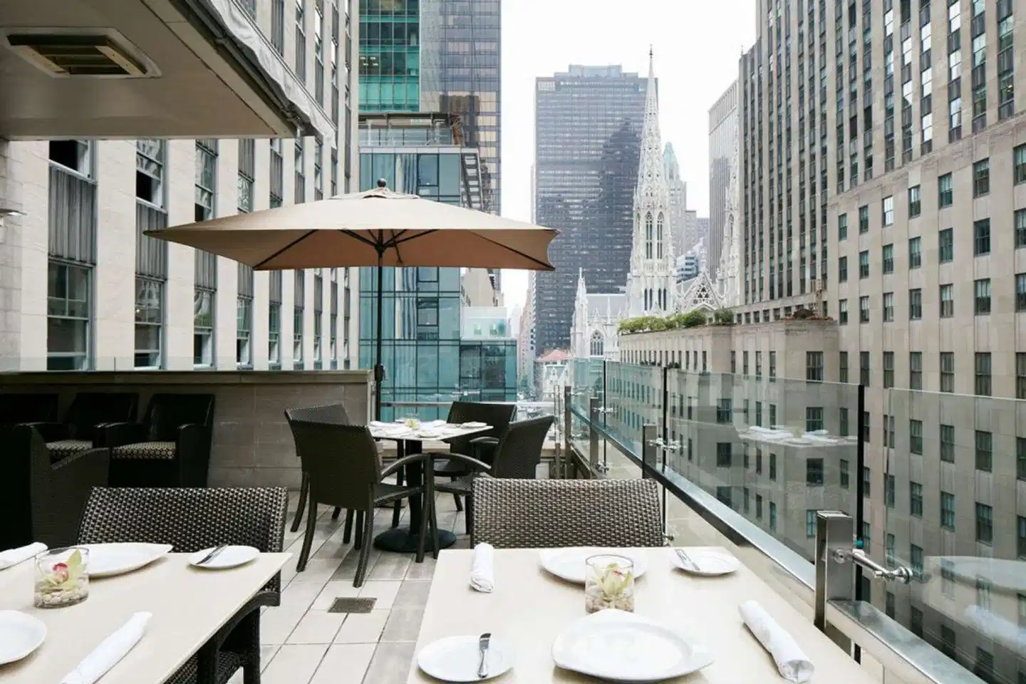 DoubleTree by Hilton New York Midtown Fifth Avenue Terrasse