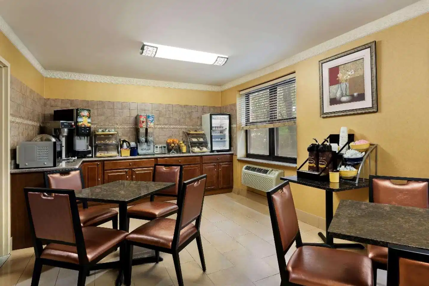 Days Inn by Wyndham Brooklyn Bar