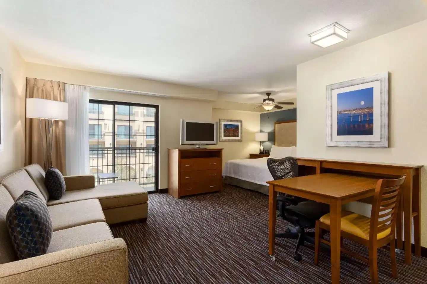 Homewood Suites by Hilton San Diego Airport-Liberty Station Wohnbeispiel