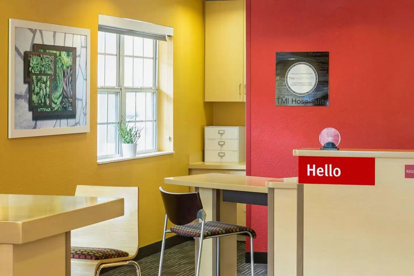 SpringHill Suites Phoenix North Lobby