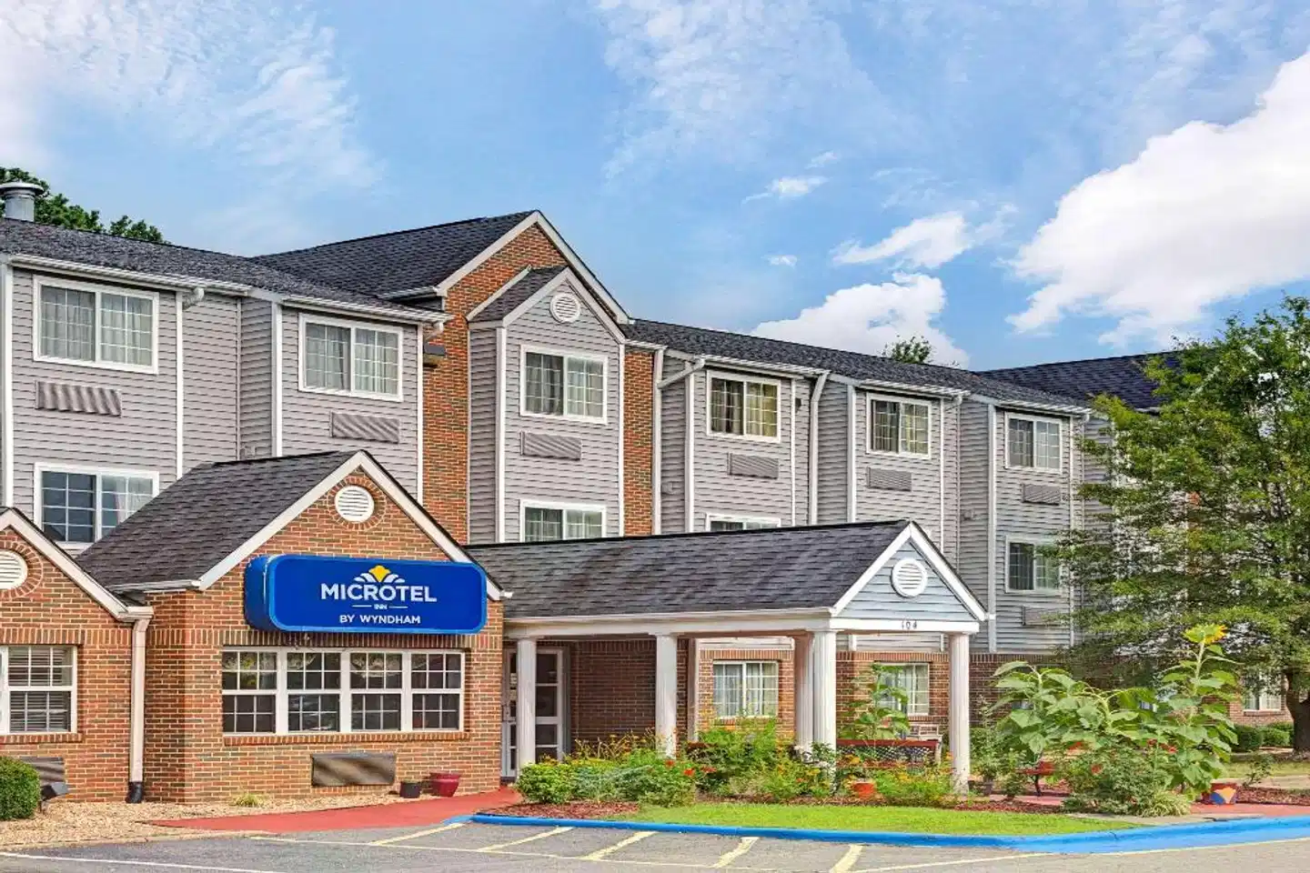 Microtel Inn & Suites by Wyndham Raleigh Durham Airport Aussenansicht
