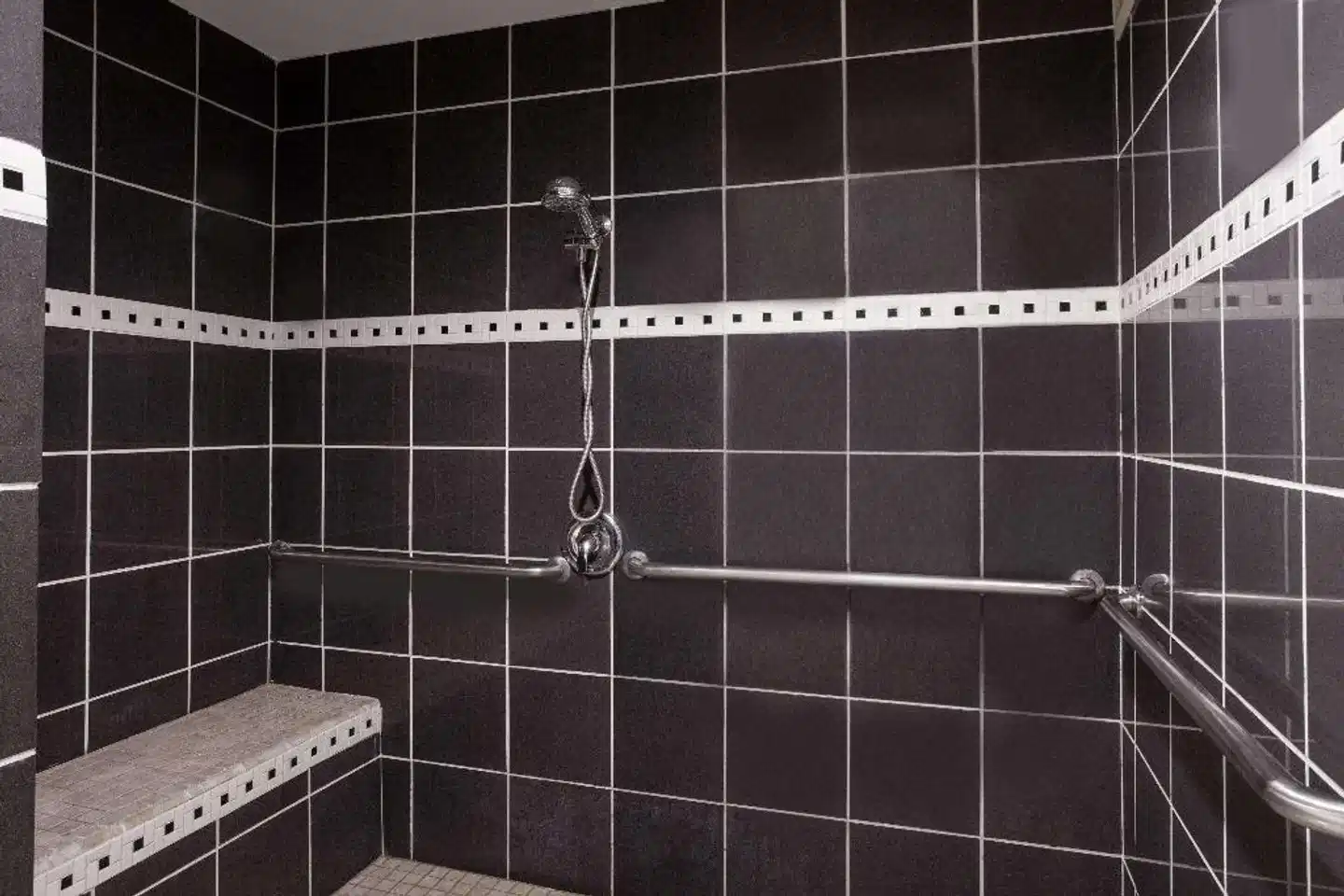 Super 8 by Wyndham Pasadena/LA Area Badezimmer