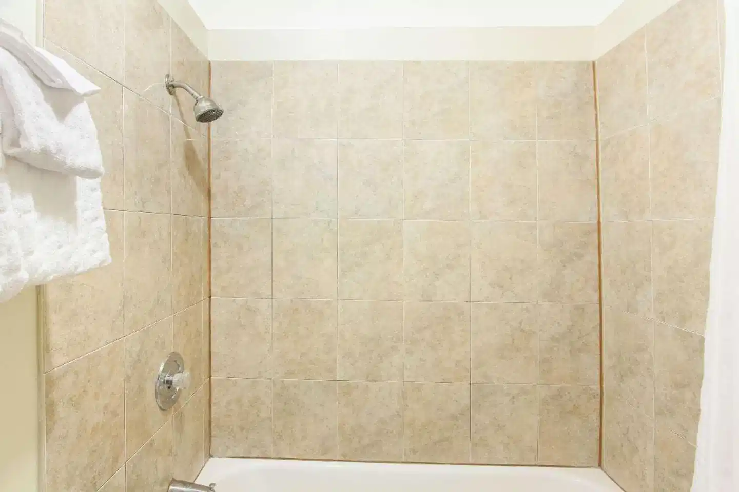 Super 8 by Wyndham, Los Angeles/Alhambra Badezimmer