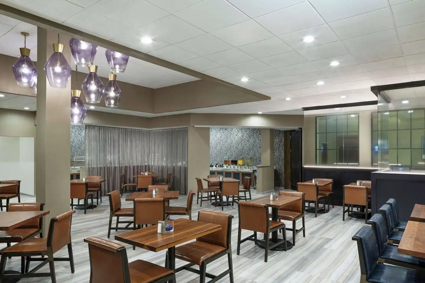 DoubleTree by Hilton Newark Airport Restaurant