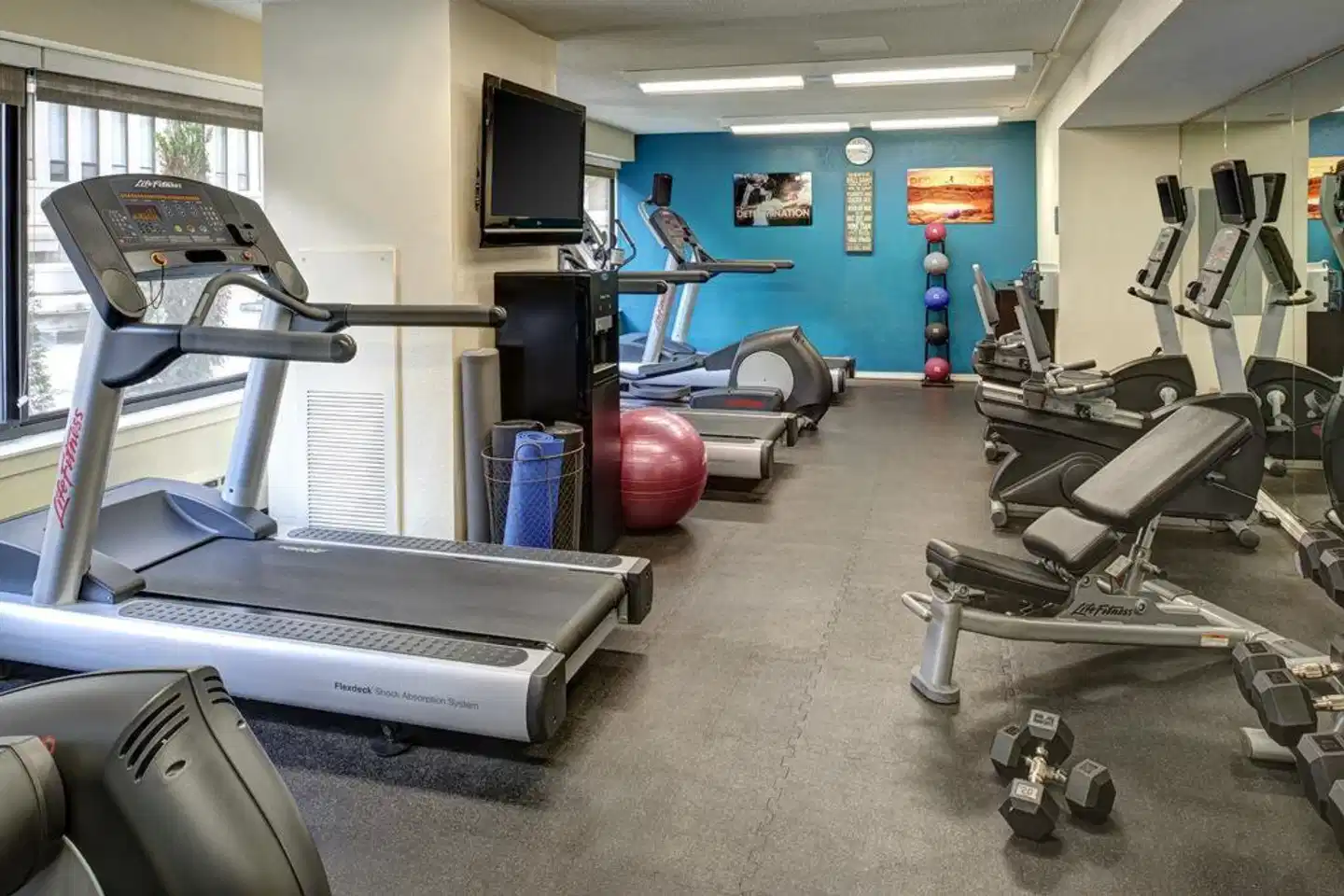 Sonesta ES Suites Chicago Downtown Magnificent Mile - Medical Sport und Entertainment