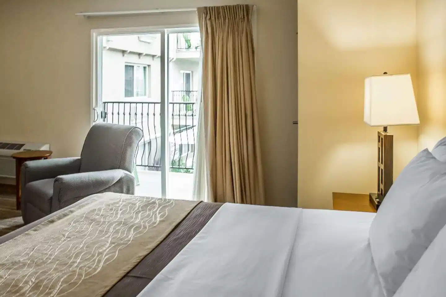 Comfort Inn Cockatoo Near LAX Wohnbeispiel