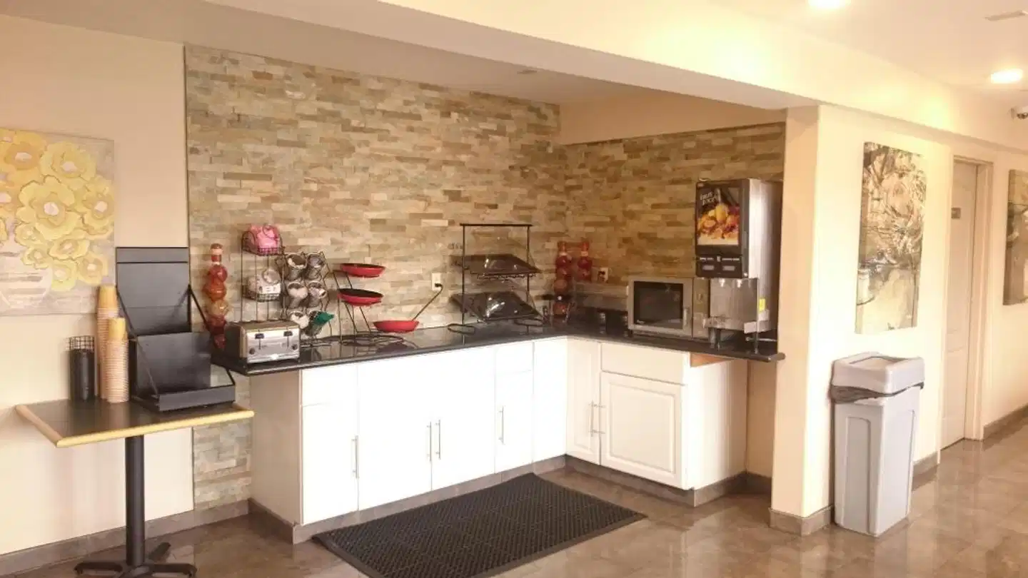 Ramada by Wyndham Culver City Wohnbeispiel