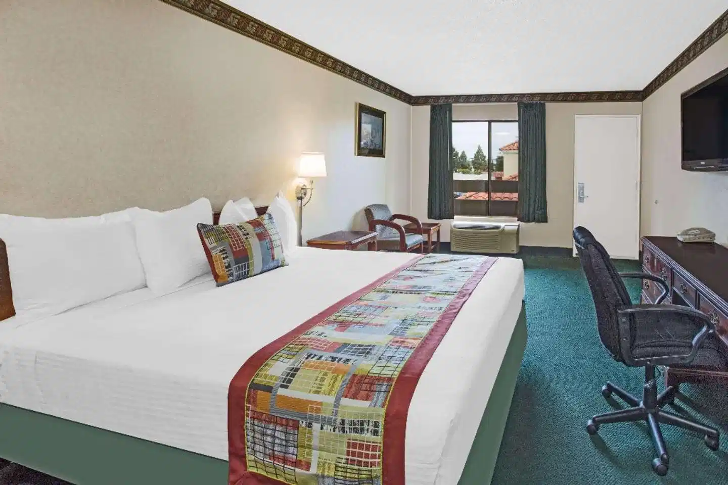 Travelodge by Wyndham Costa Mesa Newport Beach Hacienda Wohnbeispiel