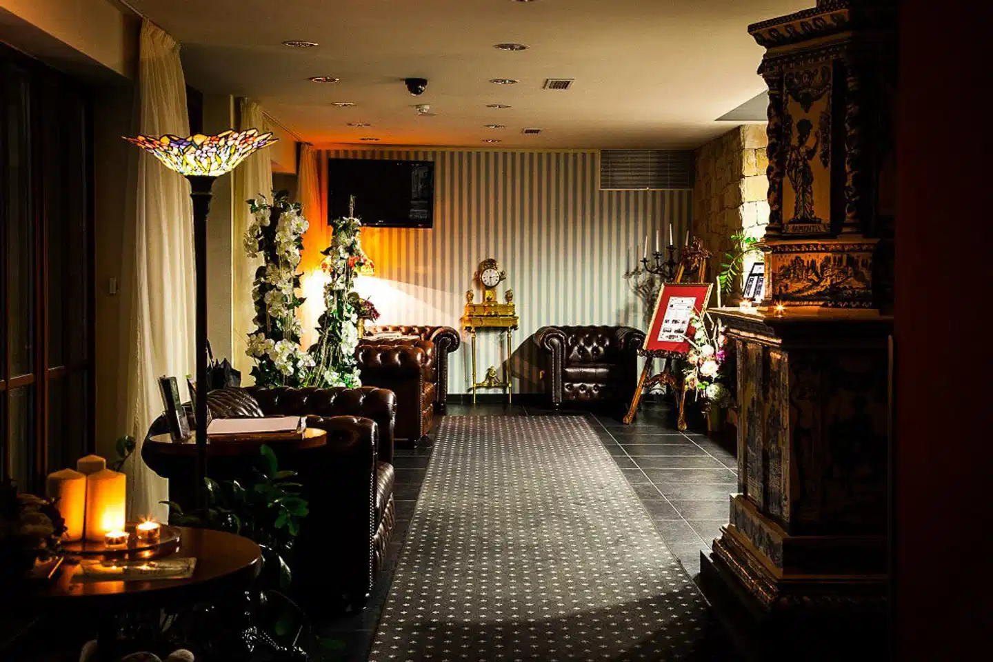 Golf Hotel Morris Lobby