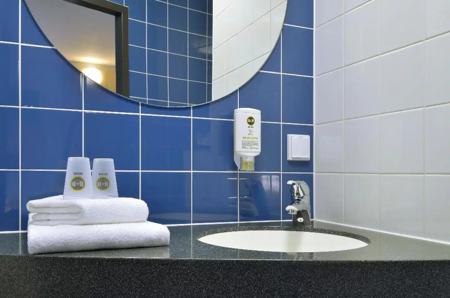 B&B Hotel Hamburg-Altona Badezimmer