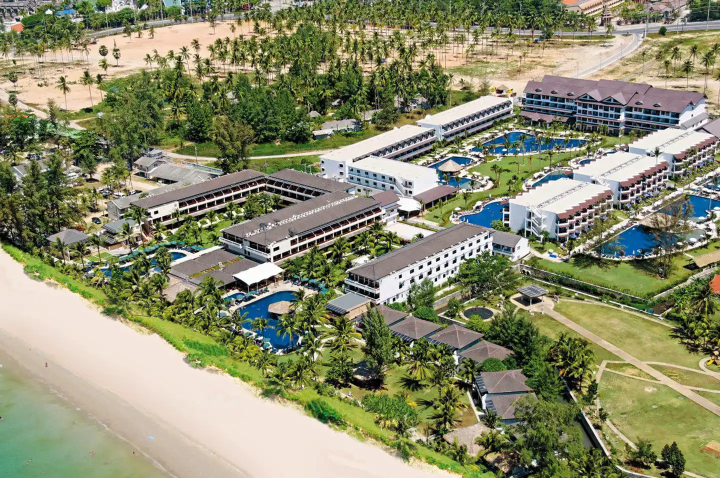 Sunwing Kamala Beach Aussenansicht