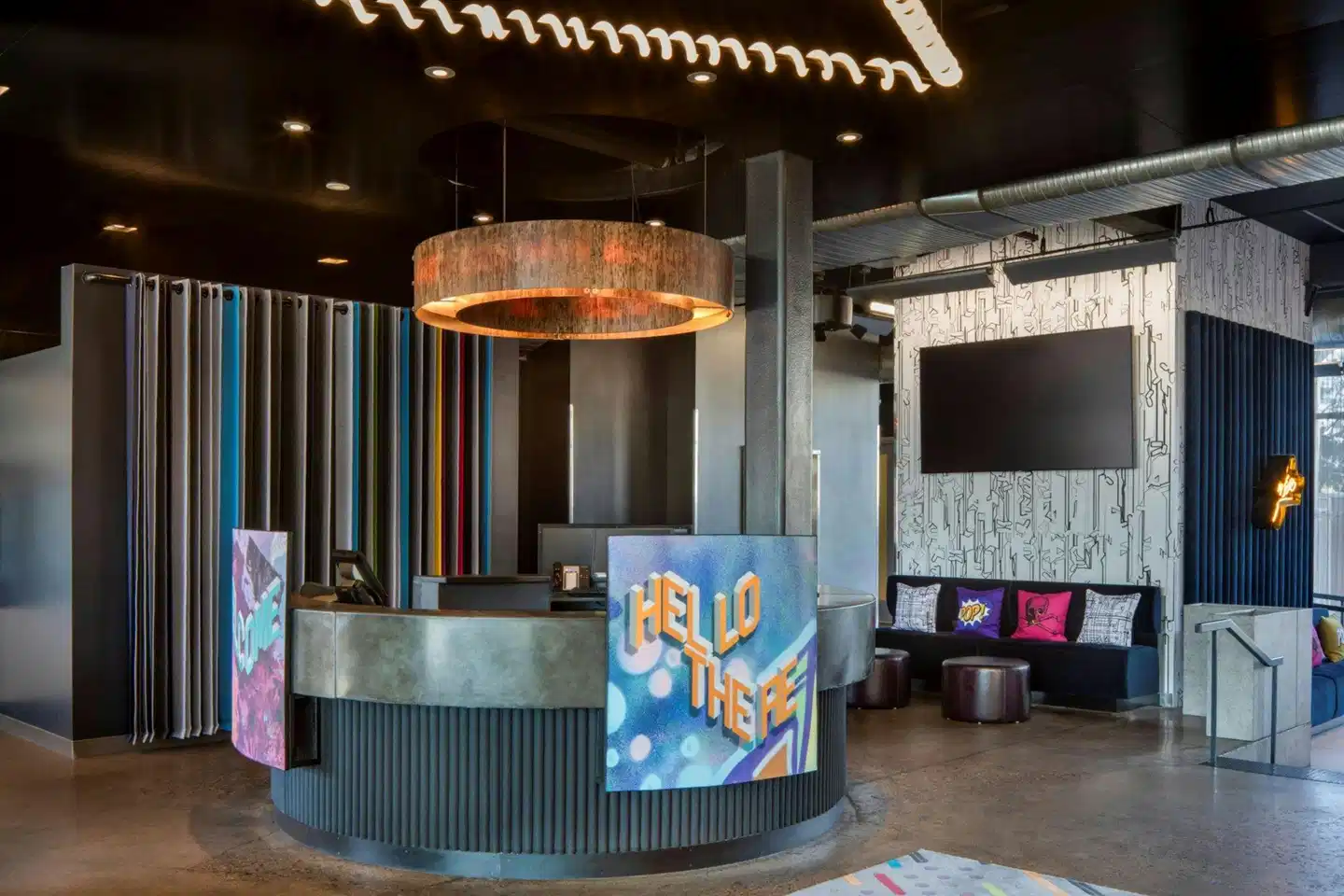 Aloft Phoenix Airport Lobby