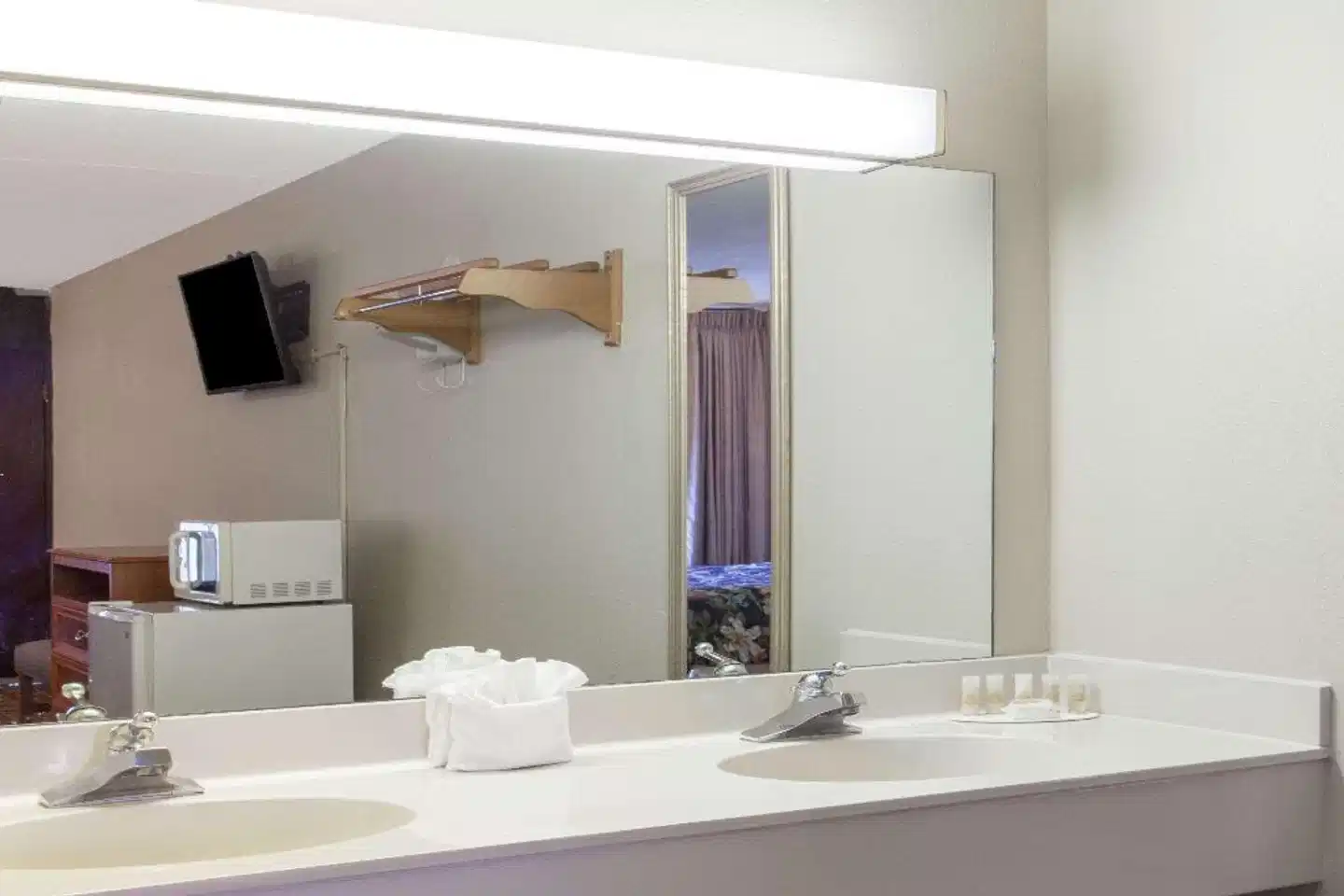 Clarion Inn & Suites Badezimmer