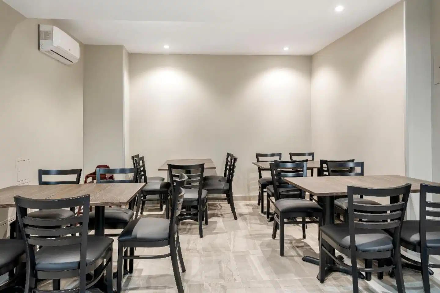 QUALITY INN CENTRE-VILLE Konferenz