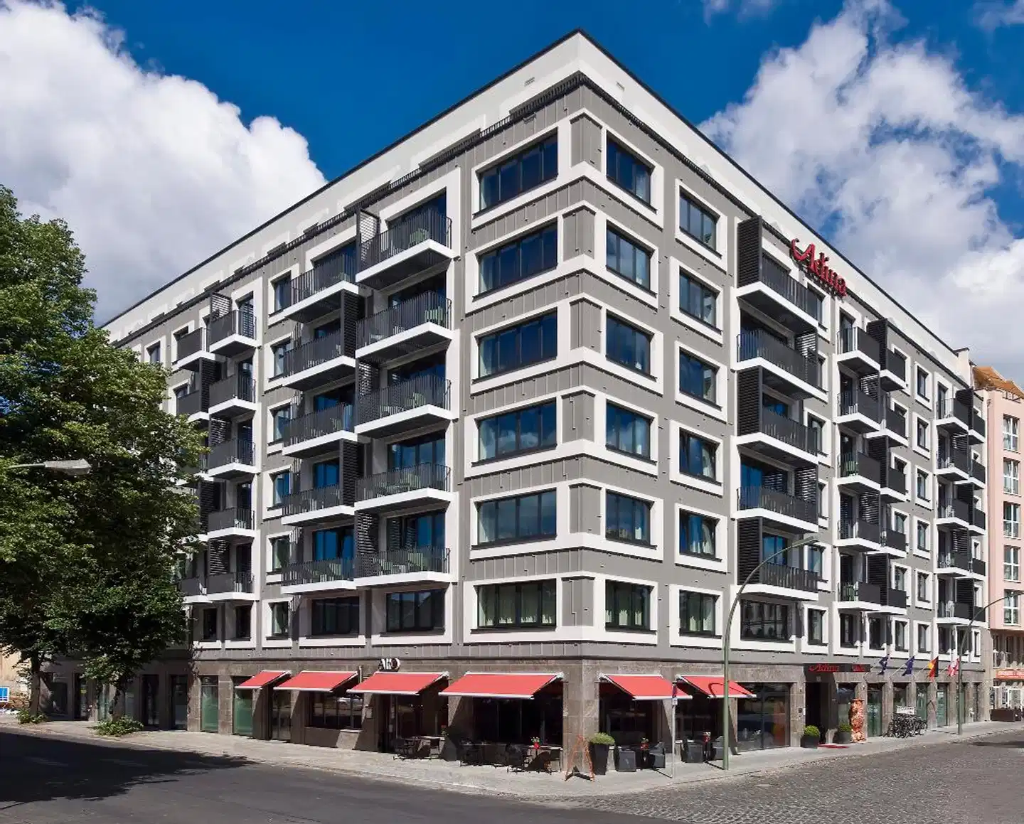 Adina Apartment Hotel Berlin Mitte Aussenansicht