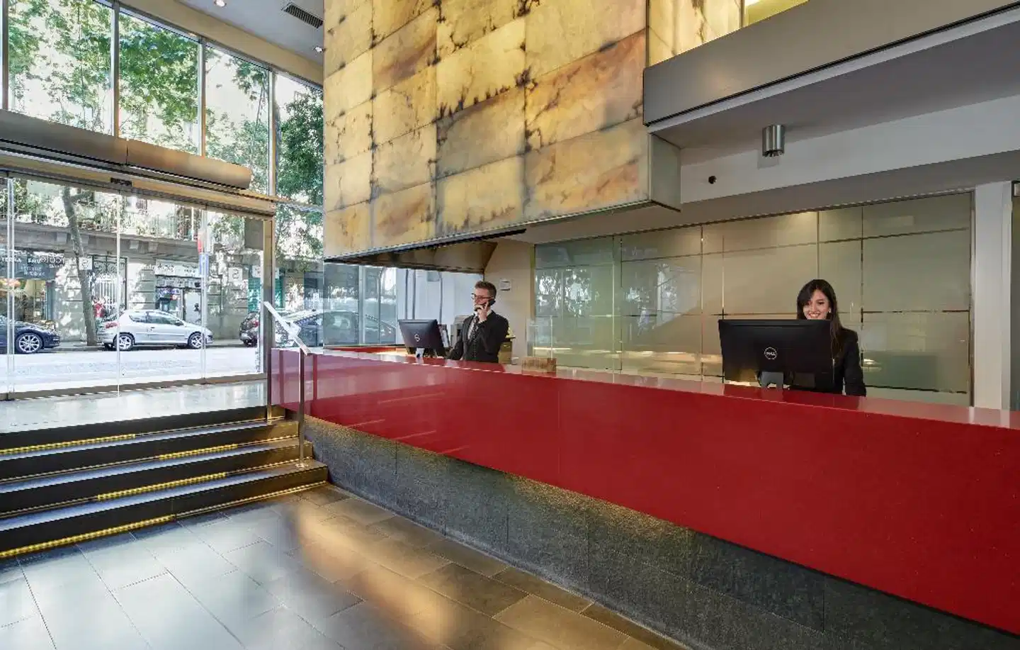 Sercotel Rosellón Lobby