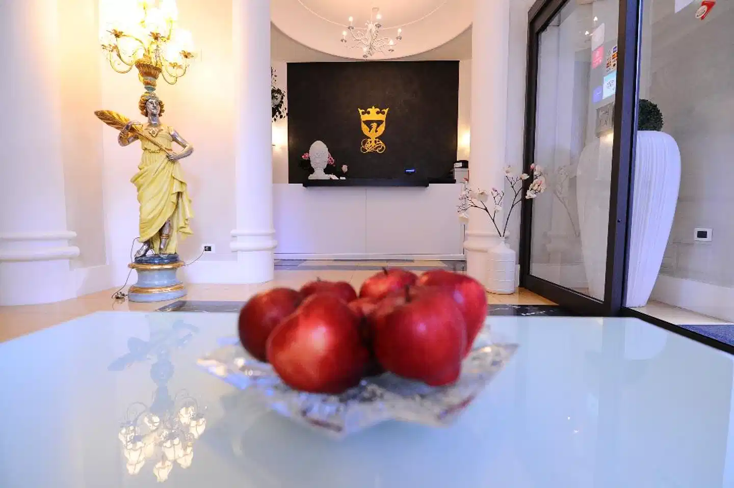 Artemisia Palace Hotel Lobby