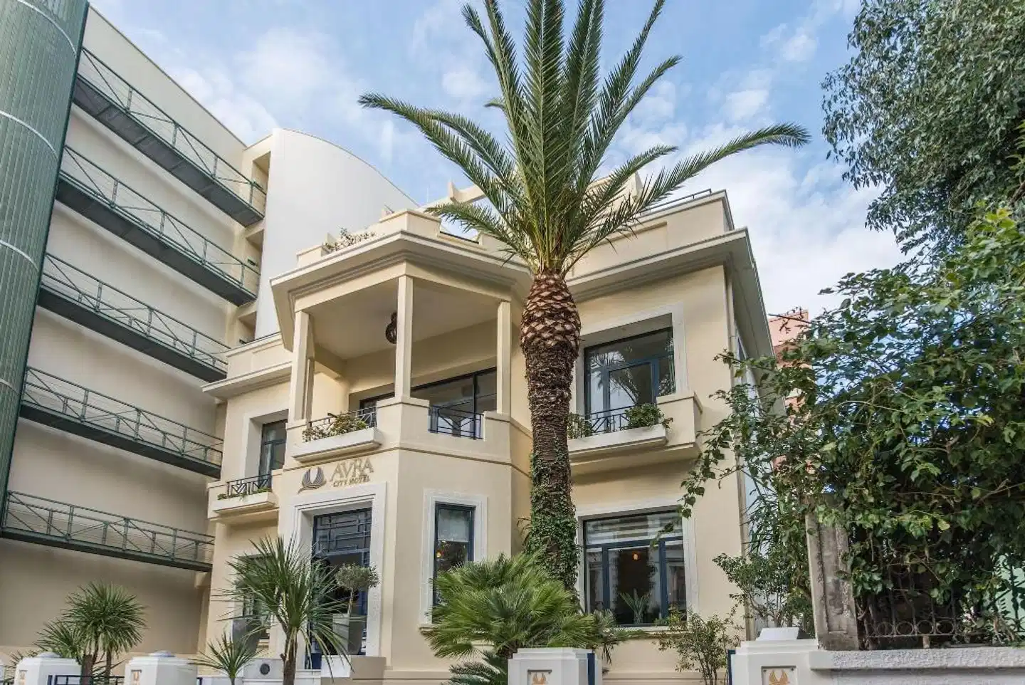 Avra City Hotel Aussenansicht