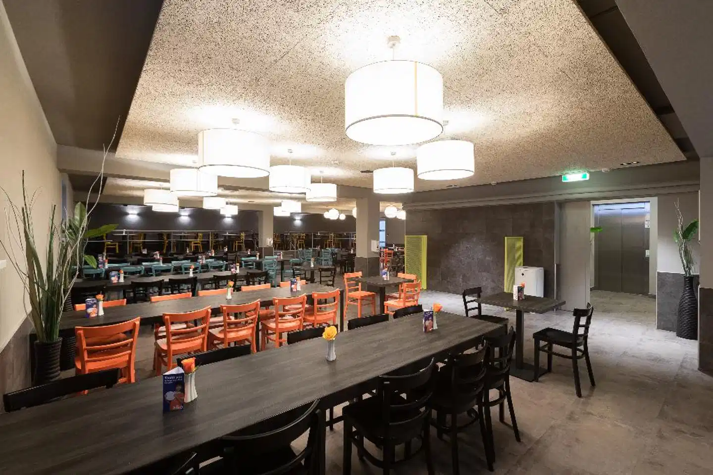 a&o Berlin Hauptbahnhof Bar