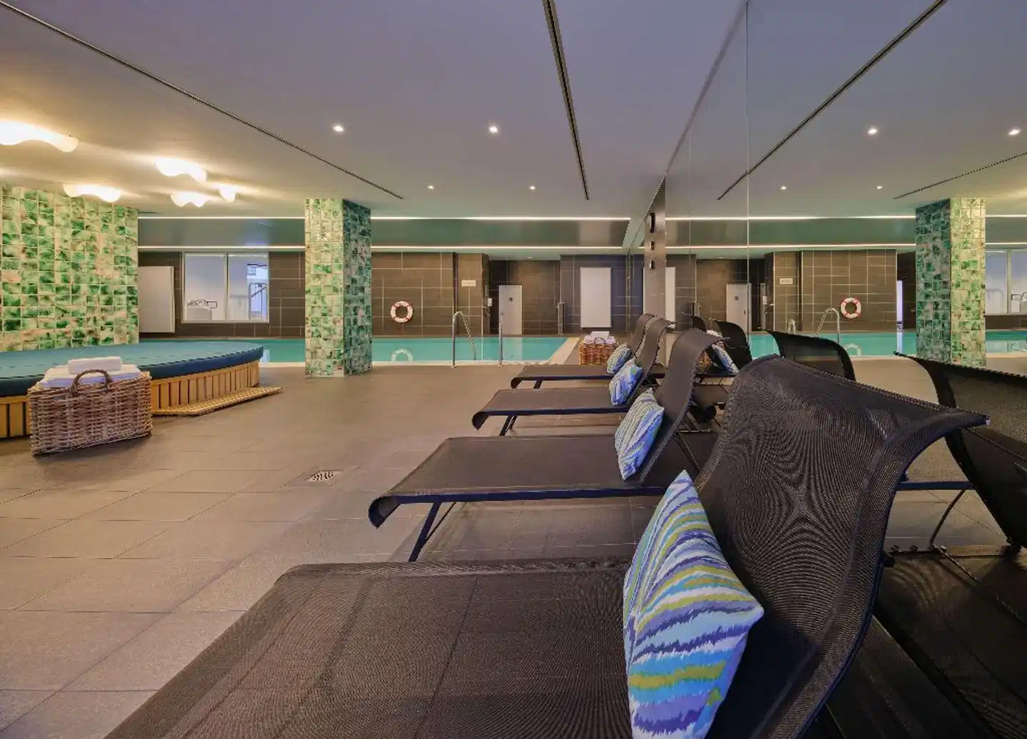 Adina Apartment Hotel Hamburg Michel Sport und Entertainment