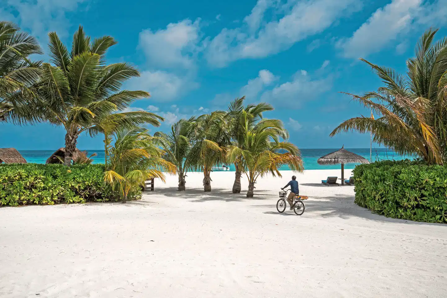 Constance Moofushi Maldives Strand