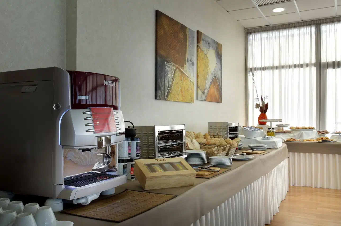 Exe Sevilla Palmera Restaurant