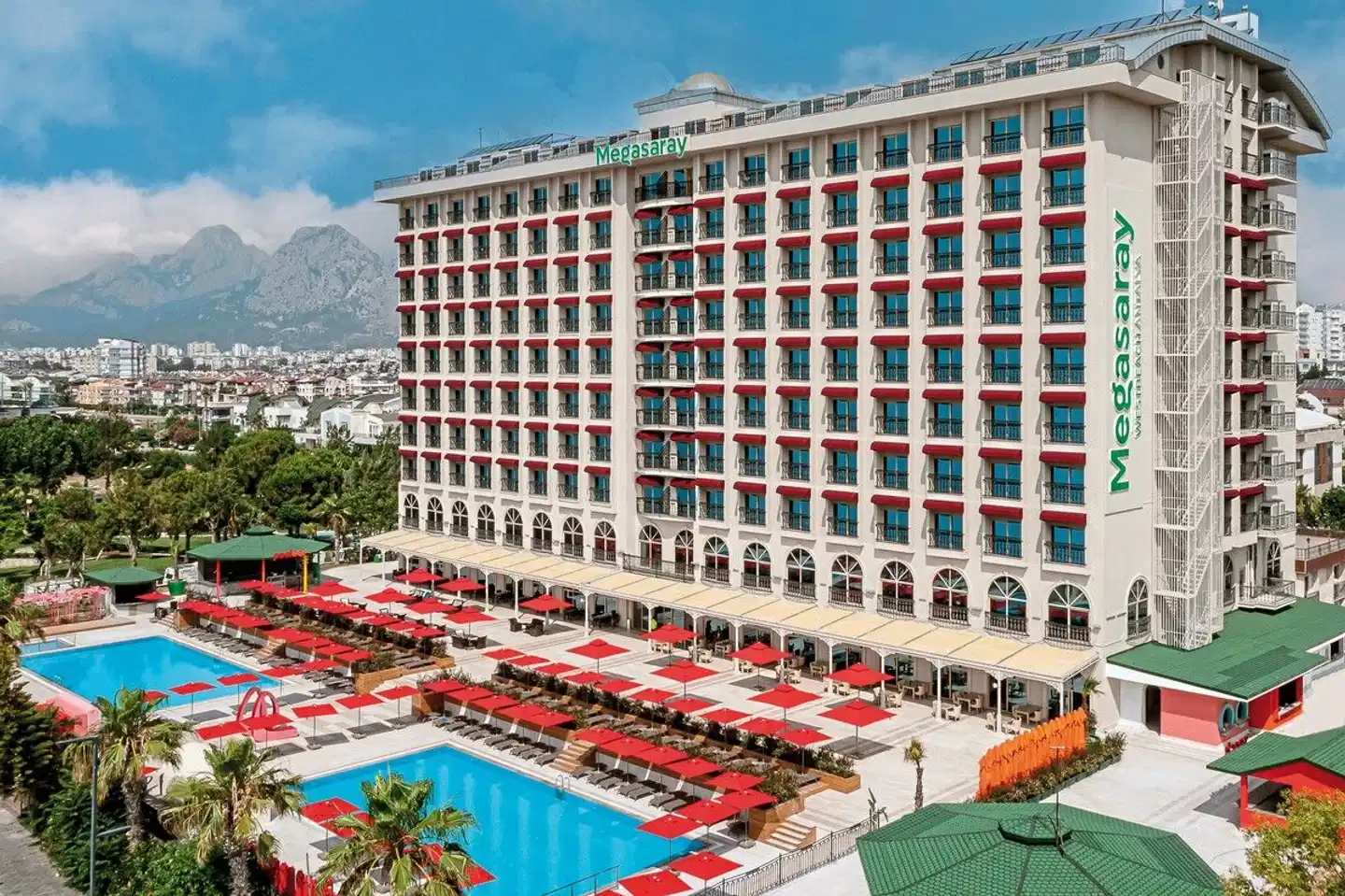 Megasaray Westbeach Antalya Aussenansicht