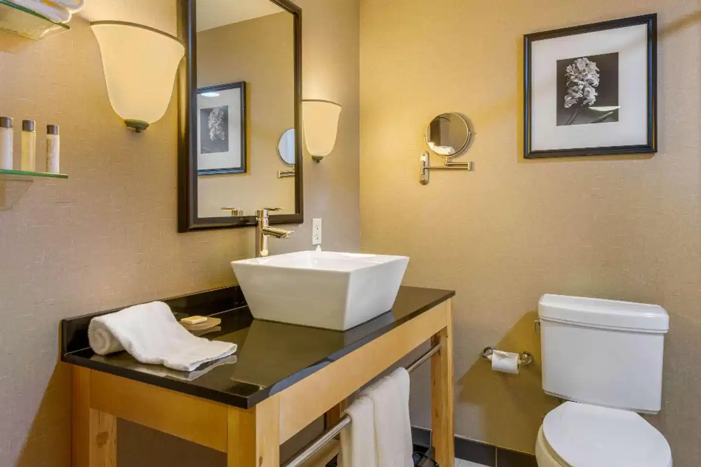 Cambria Hotel Ft. Lauderdale, Airport South & Cruise Port Badezimmer