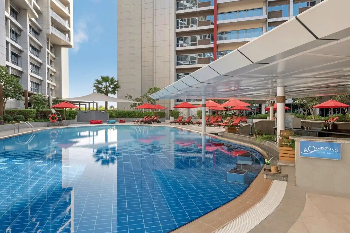 Park Rotana Abu Dhabi Pool