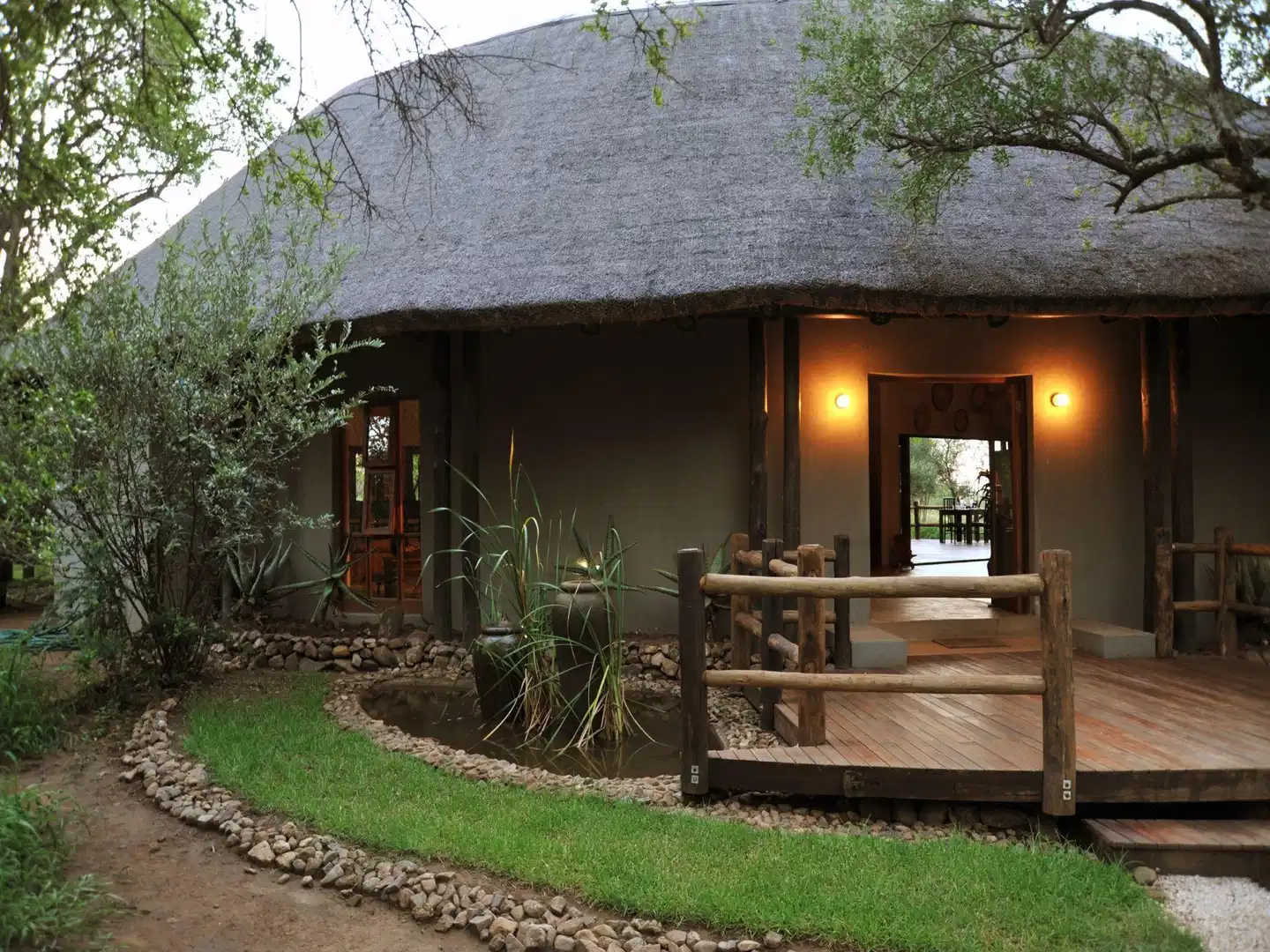 Black Rhino Game Lodge Aussenansicht
