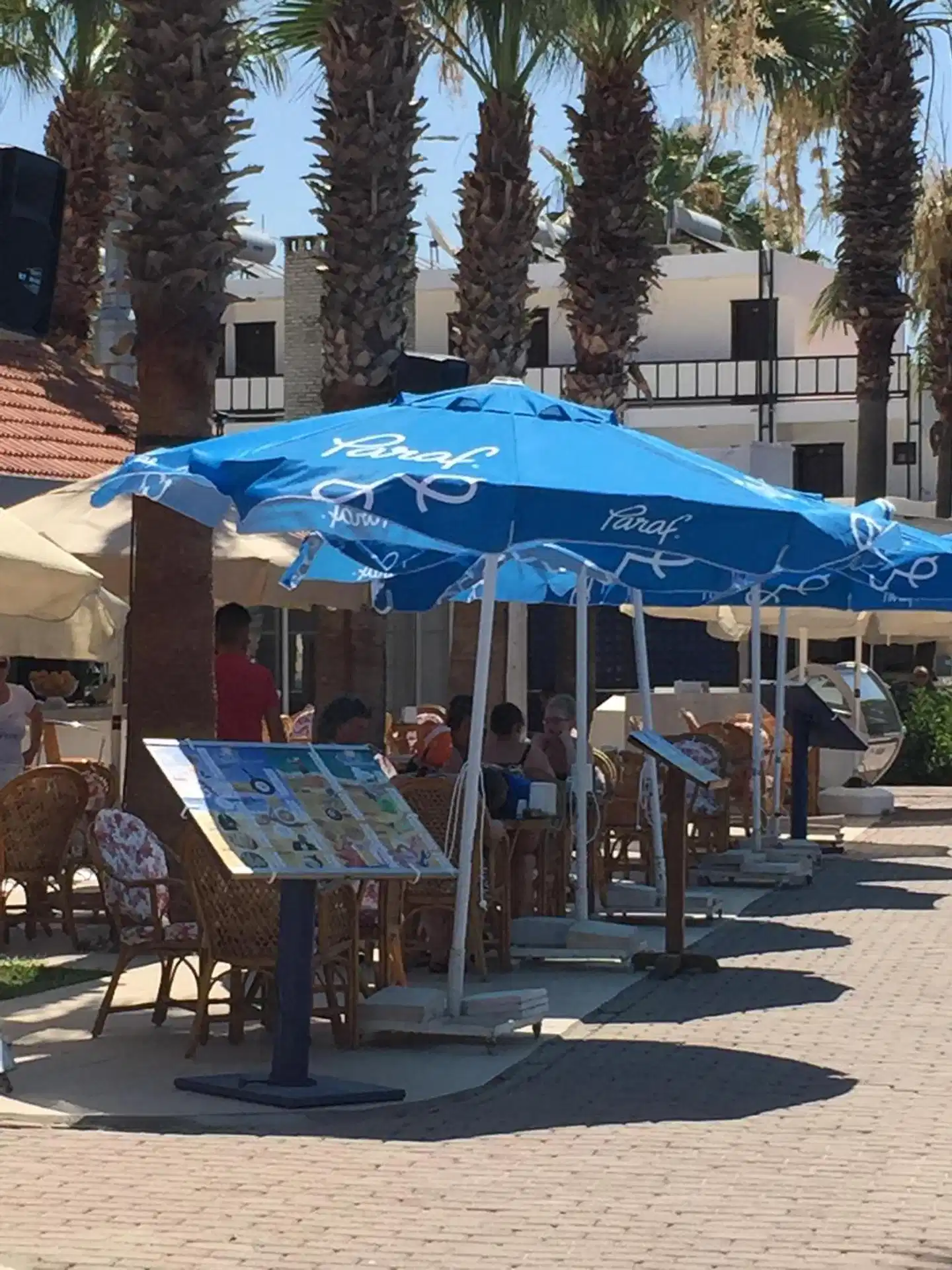 Nagi Beach Hotel Sport und Entertainment