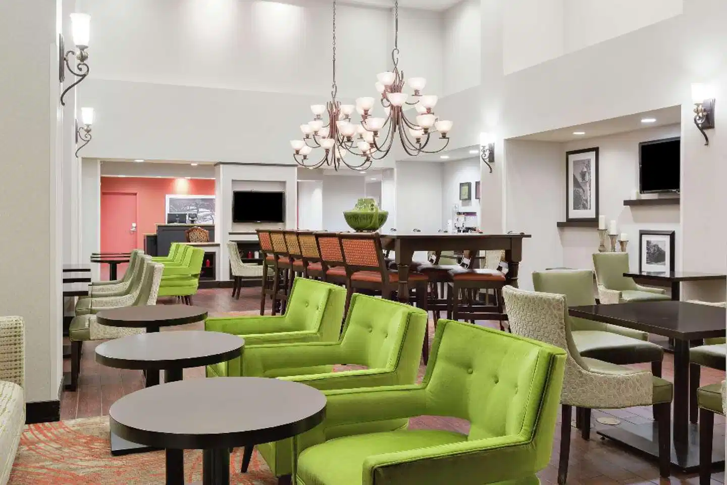 Hampton Inn & Suites San Luis Obispo Lobby