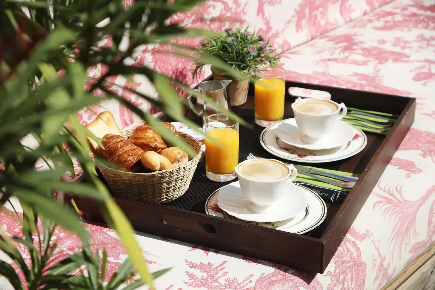 Ofelias Hotel Restaurant