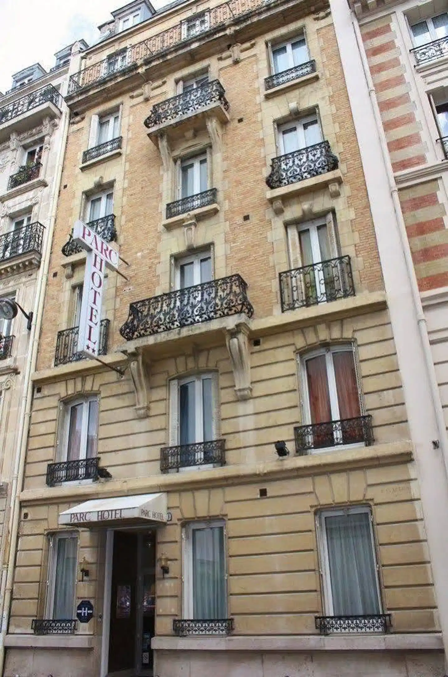 Parc Hotel Paris Aussenansicht