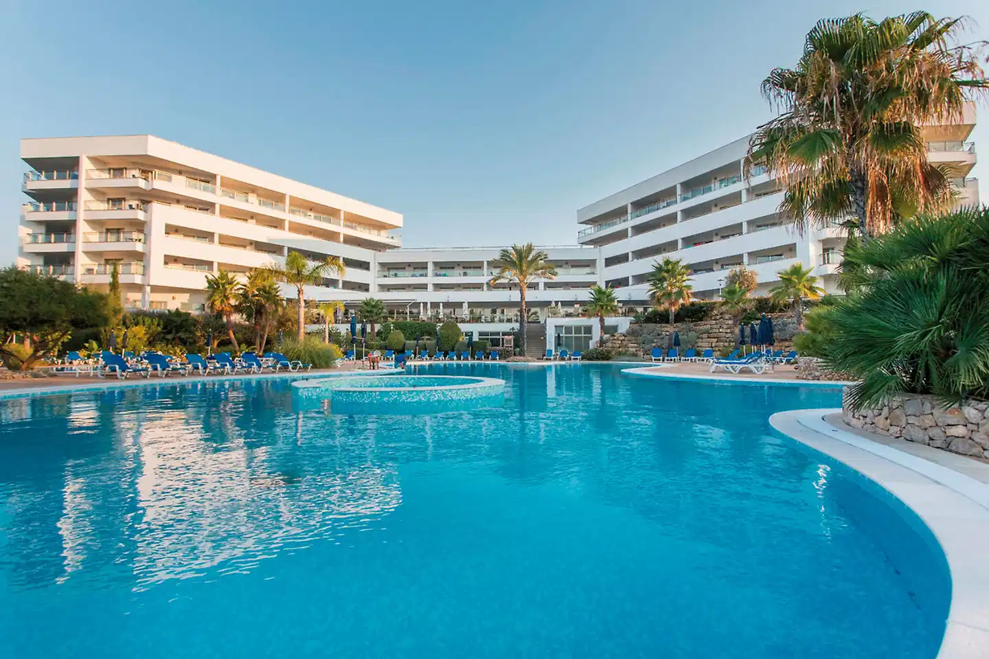 Alfagar Aparthotel Pool