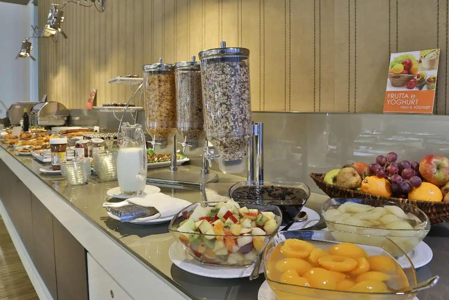 Best Western Premier CHC Airport Restaurant