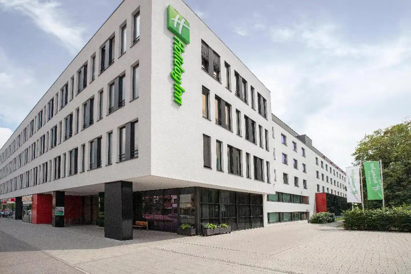 Holiday Inn München - Westpark Aussenansicht