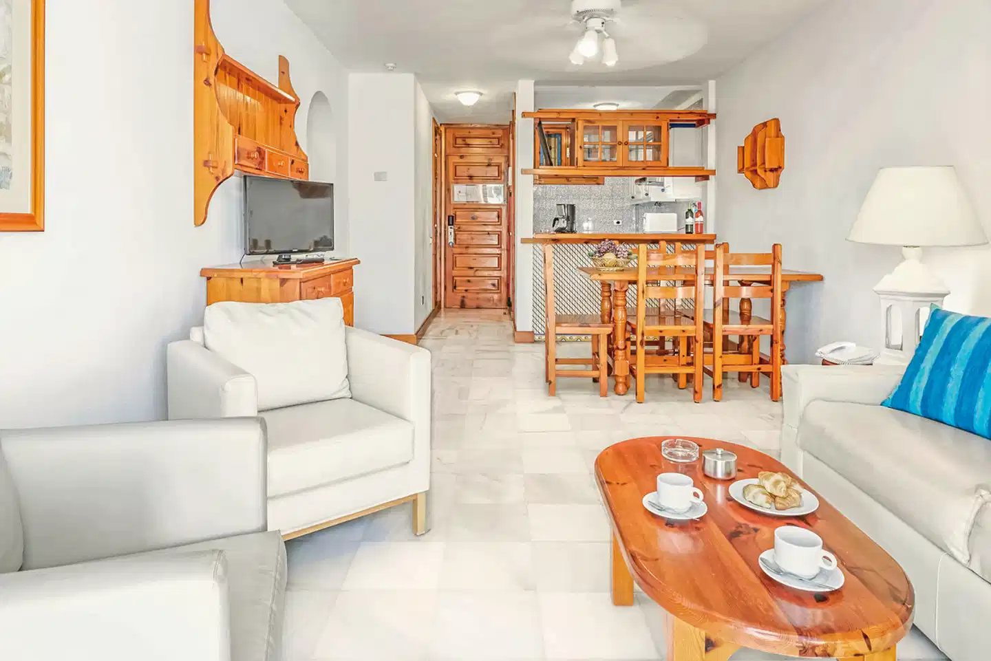 Parque Santiago III Lobby