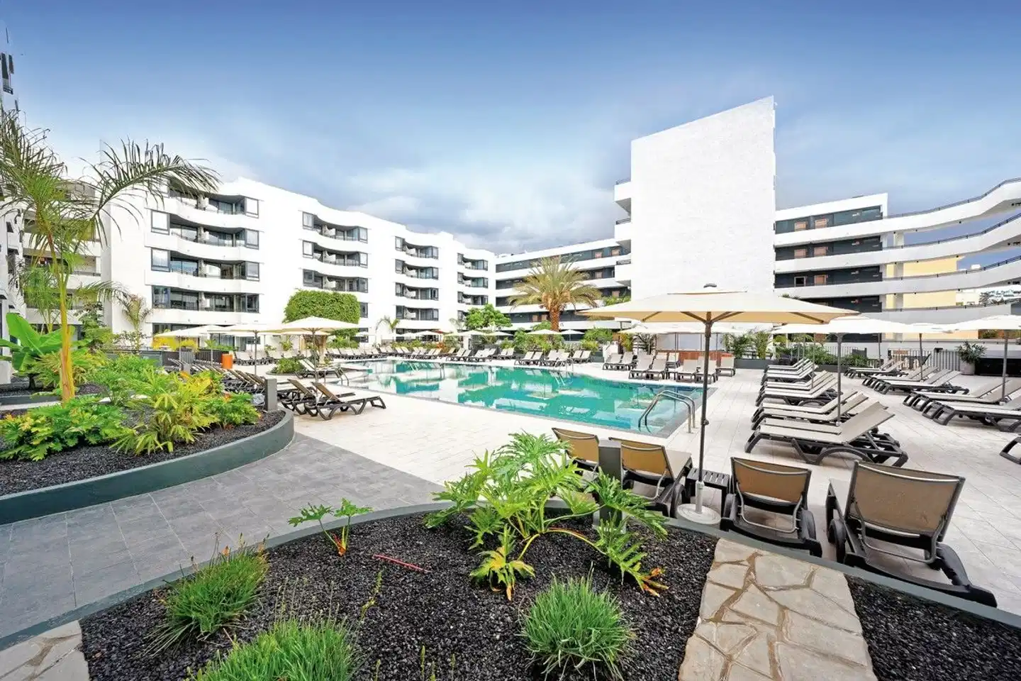 HOVIMA Suites Costa Adeje Aussenansicht