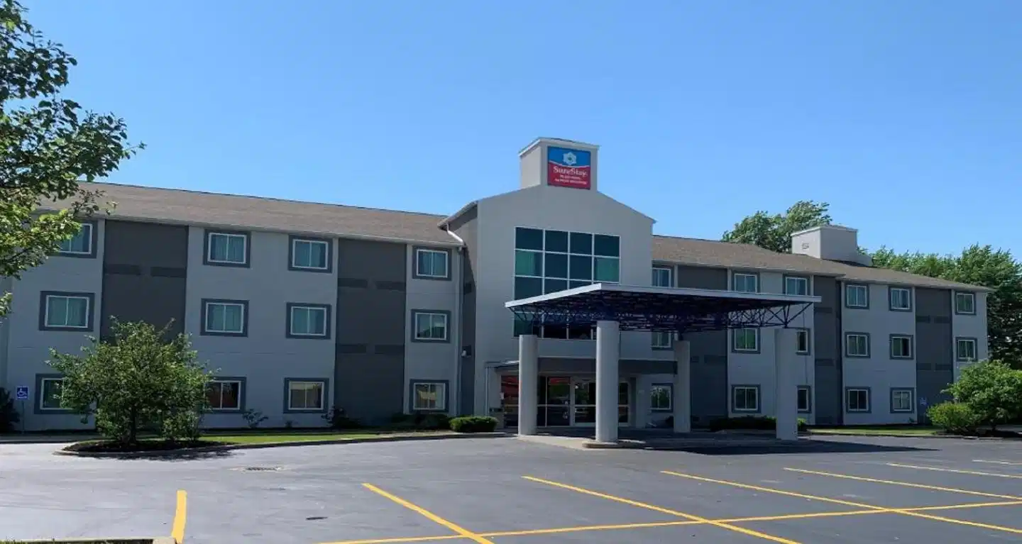 SureStay Plus Hotel by Best Western Niagara Falls East Aussenansicht