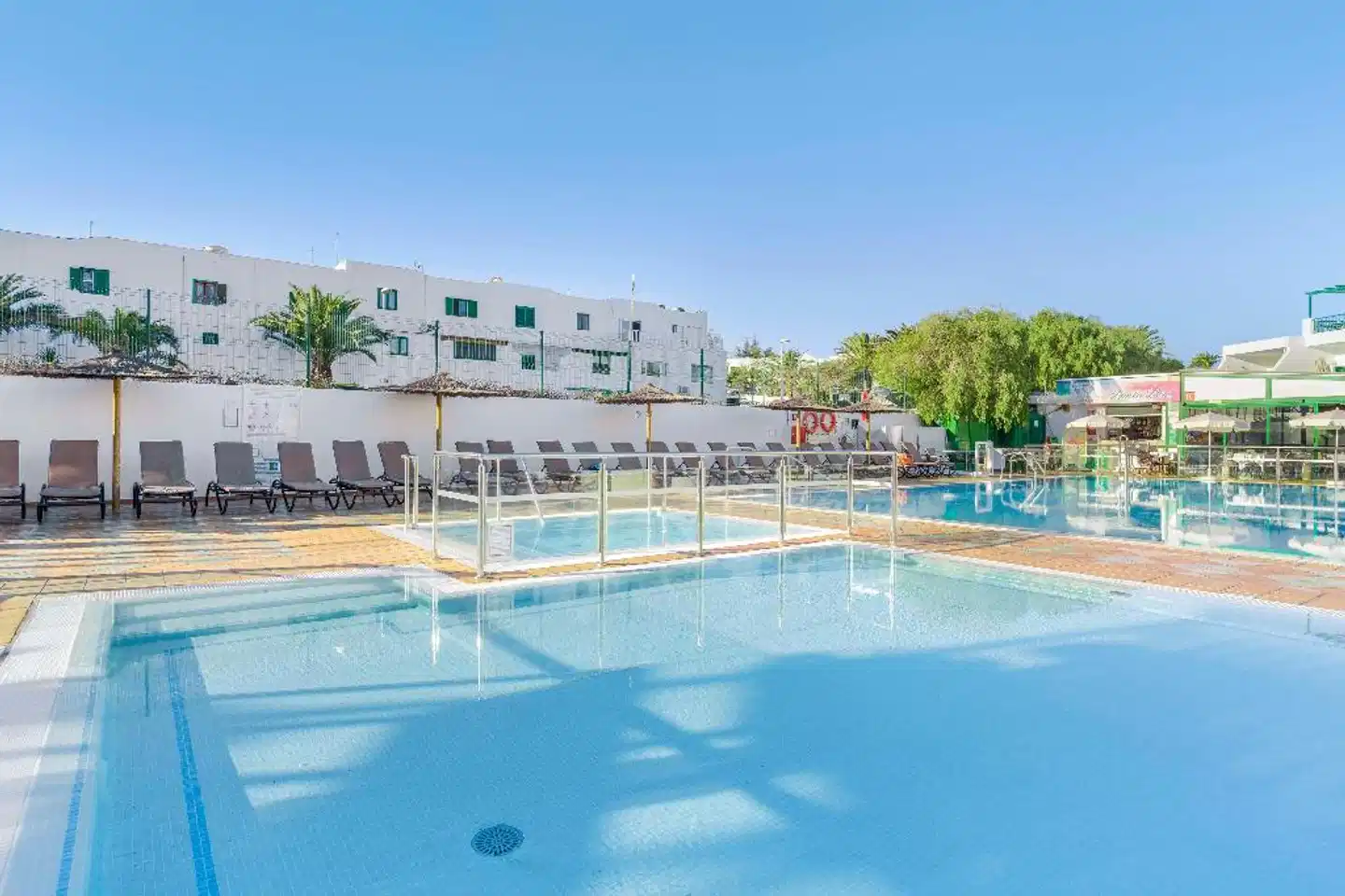 Club Del Carmen Pool